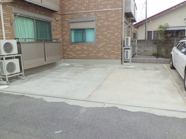 メゾン　ソレイユのその他共用部分|敷地内駐車場