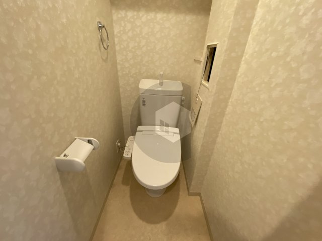 Luxe布施南2のトイレ