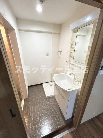 新住之江マンションの洗面所