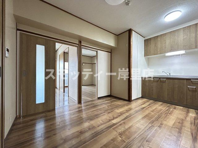 新住之江マンションの居間・リビング
