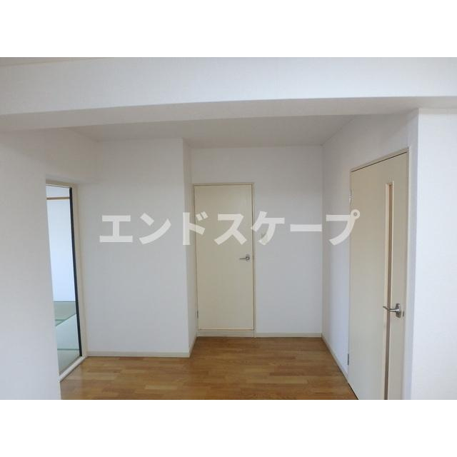 プレセランスアドニードの居間・リビング|高崎、前橋のお部屋探しはエンドスケープまで！お客様の理想お聞かせ下さい♪