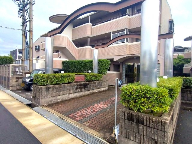 ユニライフ鳴海の外観|外観　ご都合のよろしい日時に現地をご案内させて頂きます！是非、お問い合わせお待ちしております！