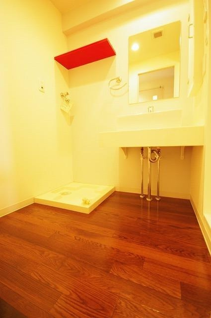福岡市博多区榎田１丁目の賃貸マンションの独立洗面台|物件の画像10