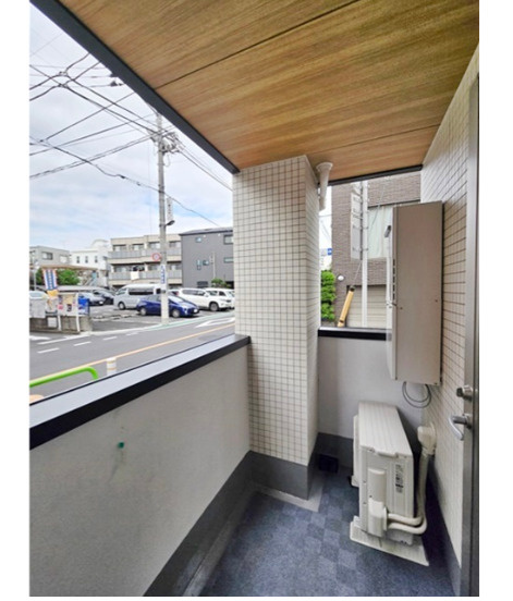 b’CASA池袋WESTのバルコニー