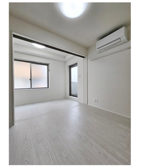 b’CASA池袋WESTの内装