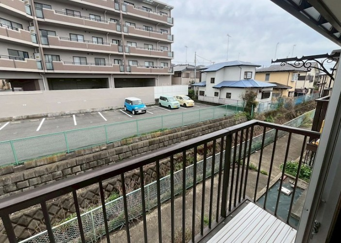 芦添ハイツ１号のバルコニー