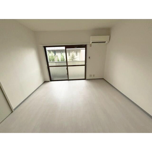 第２成城島田マンションの居間・リビング