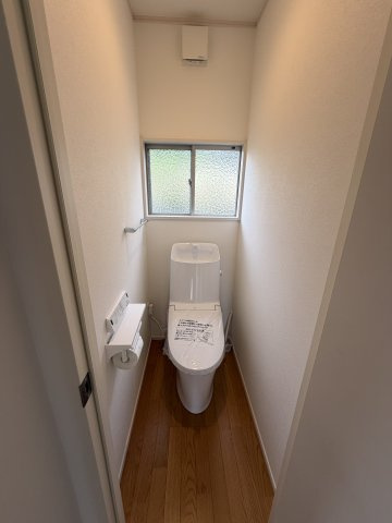 山の手町売却物件のトイレ