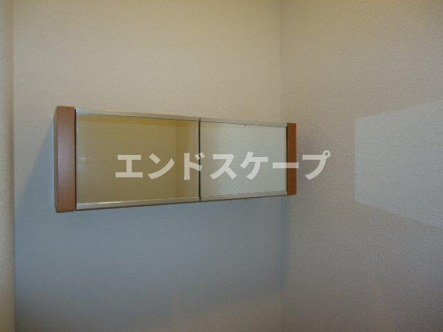 マーチ　ブラウンⅡの収納|トイレ収納
高崎、前橋のお部屋探しはエンドスケープまで！お客様の理想お聞かせ下さい♪