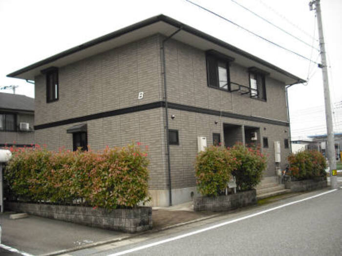 ヴィレッジ札場 B棟の外観|外観は落ち着いています