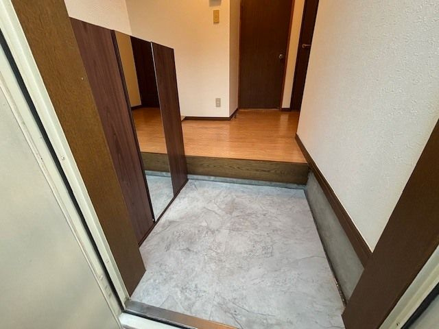 グリーンハイム東尾久の玄関