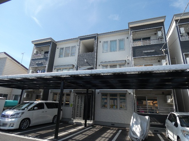 ＴＯＷＮ　ＣＬＯＶＥＲ北鈴蘭A棟（西棟）