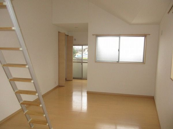 ベルカーサ花畑の寝室|風通しも良い寝室です☆
