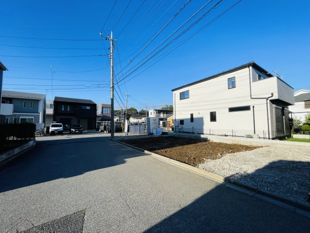 グラファーレ八千代市高津１６期の前面道路含む現地写真|9/17撮影