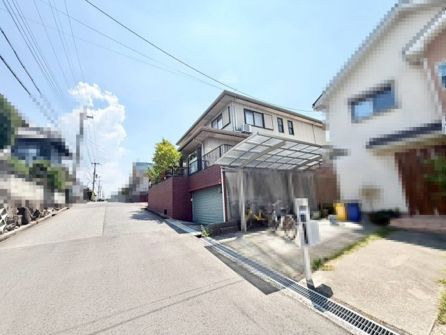 宮山台４丁　中古戸建の前面道路含む現地写真|家探しはどうやってするの？から資金のことや住宅ローン、税金や制度のことまで住宅の難しいことをわかりやすく説明いたします♪