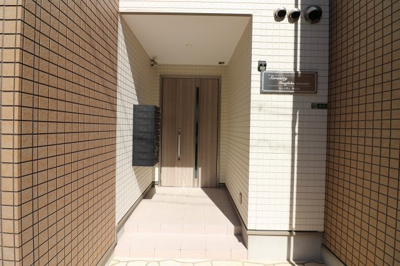 【エントランス】 | セレニティ今福南 | 清潔なエントランスです