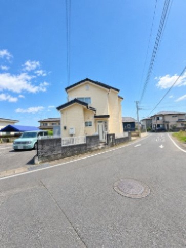 高崎市東中里町　中古物件の外観
