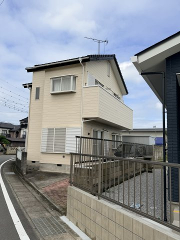 高崎市東中里町　中古物件の外観