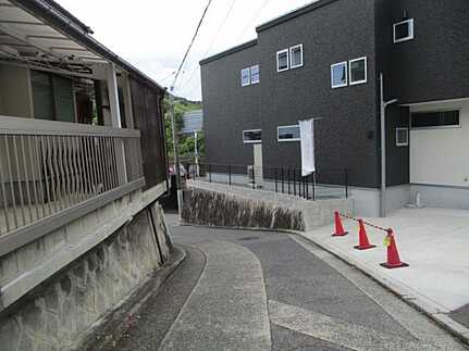 西区田方1丁目の前面道路含む現地写真
