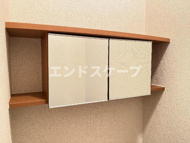 アザレアの収納|トイレ収納
高崎、前橋のお部屋探しはエンドスケープまで！お客様の理想お聞かせ下さい♪