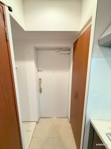 ドルチェヴィータ北浜　仲介手数料無料の玄関