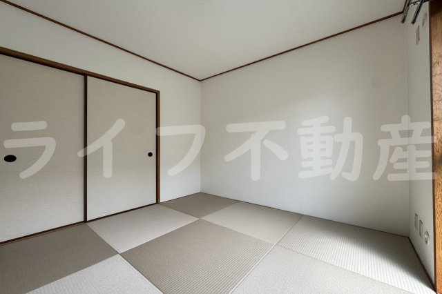 RiseⅠの居間・リビング|こちらの居間で趣味の時間をお楽しみください