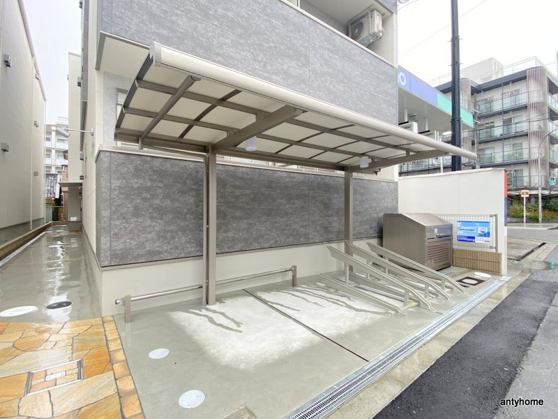 フジパレス上新庄駅北Ⅰ番館 仲介手数料無料の駐車場