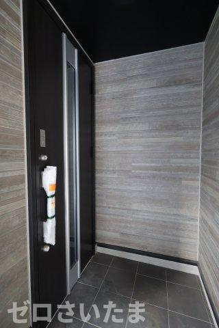 《仲介手数料無料》世田谷区赤堤４丁目13-5新築一戸建てハートフルタウンの玄関