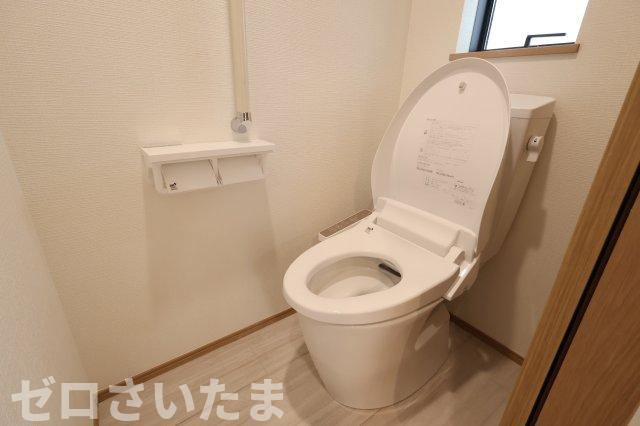 《仲介手数料無料》世田谷区赤堤４丁目13-5新築一戸建てハートフルタウンのトイレ
