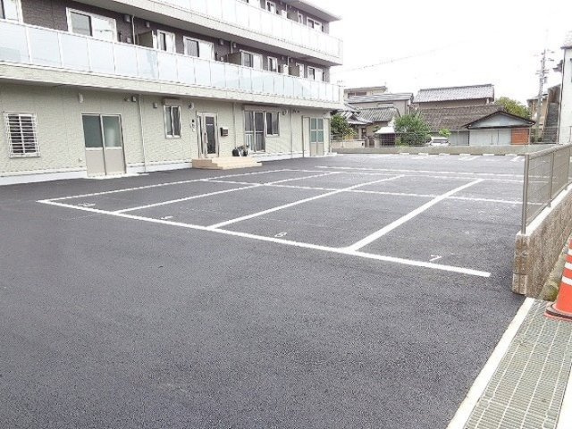 ホームインプラスの玄関|玄関