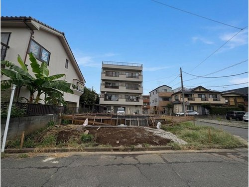 【Heartfull Town】 東大和清原5期の外観|□工事開始直後の現地を撮影しています。基礎工事開始の状態から工事が進行すれば写真も更新します。私共のＨＰをご覧頂ければ、工事の進行がご確認頂けます□