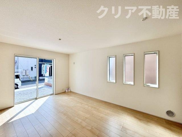 【居間・リビング】 | 高崎市新町 南道路全室南向き♪