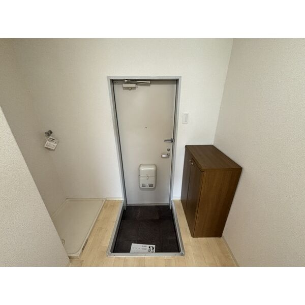 ユーベル18の玄関