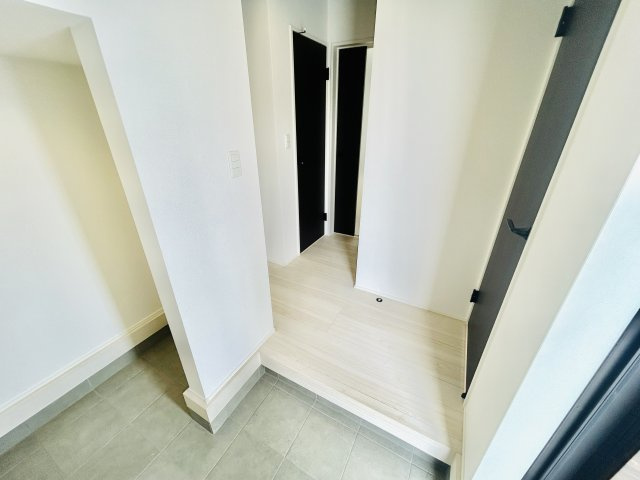 グラファーレ佐倉市城内町５期の玄関