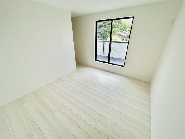 グラファーレ佐倉市城内町５期の洋室