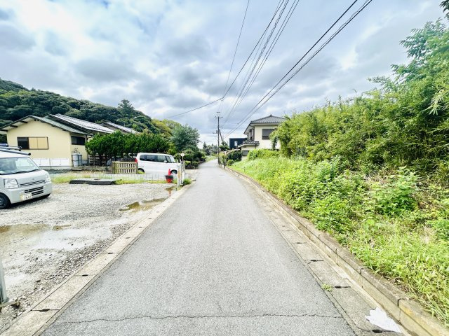 グラファーレ佐倉市城内町５期の前面道路含む現地写真