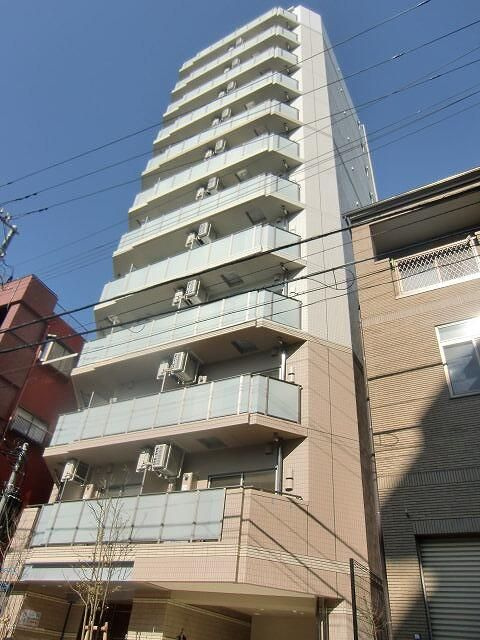 スプレスター上野根岸の外観
