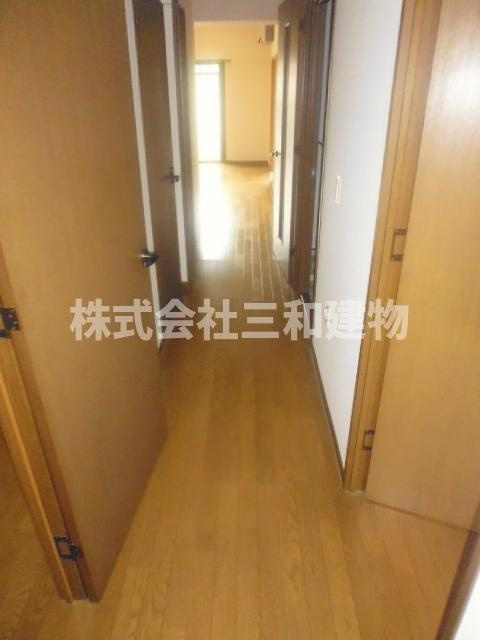 ロワイヤル守屋の内装