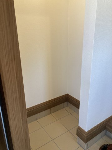 ハートフルタウン前橋市大利根町1丁目13番　Ａ号棟の玄関|【イメージ画像】シューズインクローゼットがあるので玄関がすっきり片付きます