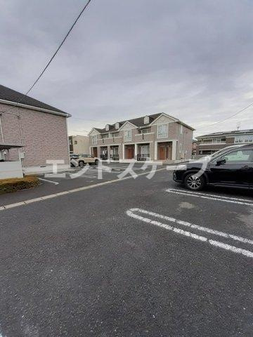 カリーノ・トゥッティＢの駐車場|高崎、前橋のお部屋探しはエンドスケープまで！お客様の理想お聞かせ下さい♪