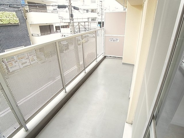 リアライズ東山のバルコニー|バルコニー、日当たり良好です