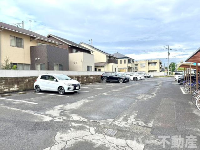 アルファコンフォート高松の駐車場|駐車場