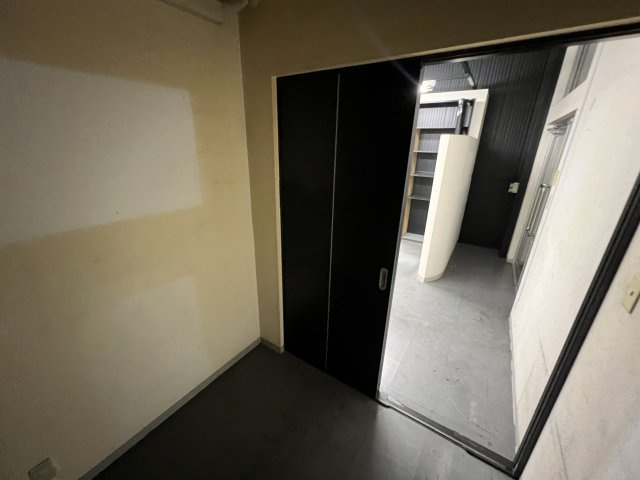 大阪市城東区古市３丁目の店舗事務所の内装