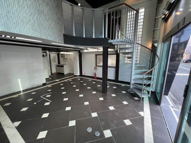 大阪市城東区古市３丁目の店舗事務所の内装