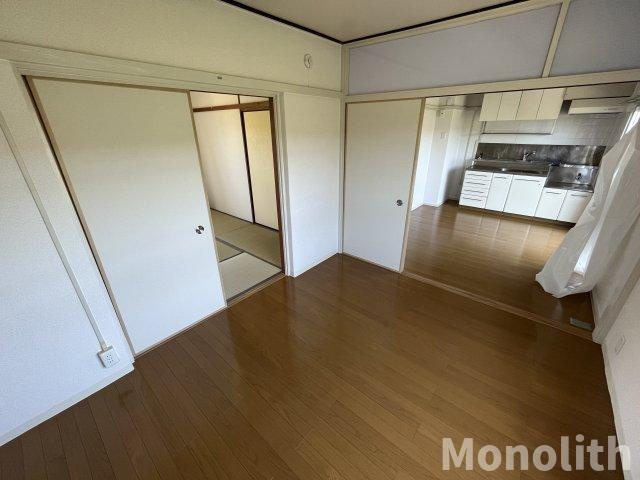 堺市南区茶山台２丁の賃貸マンションの居間・リビング