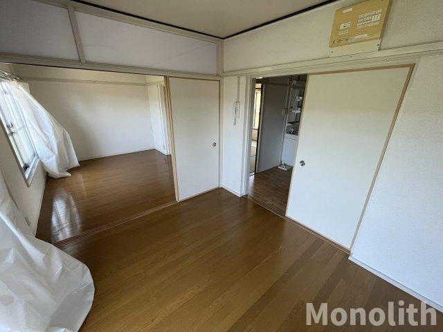 堺市南区茶山台２丁の賃貸マンションの居間・リビング
