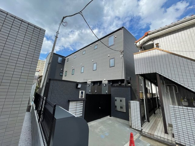 プライムガーデン千歳烏山 の外観