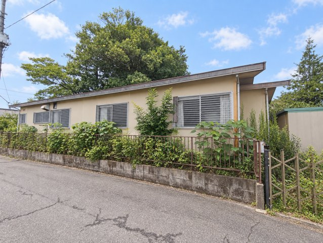 吉川市　三輪野江　中古戸建(作業所利用可)の外観|外観です
