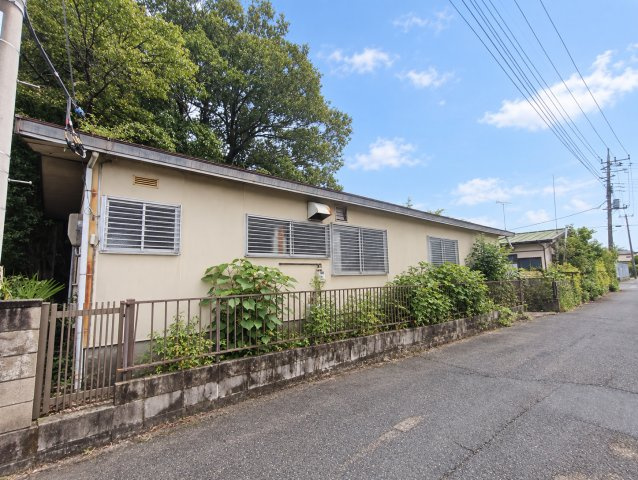 吉川市　三輪野江　中古戸建(作業所利用可)の外観|外観です