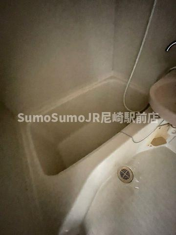 尼崎市東難波町５丁目の賃貸マンションの浴室